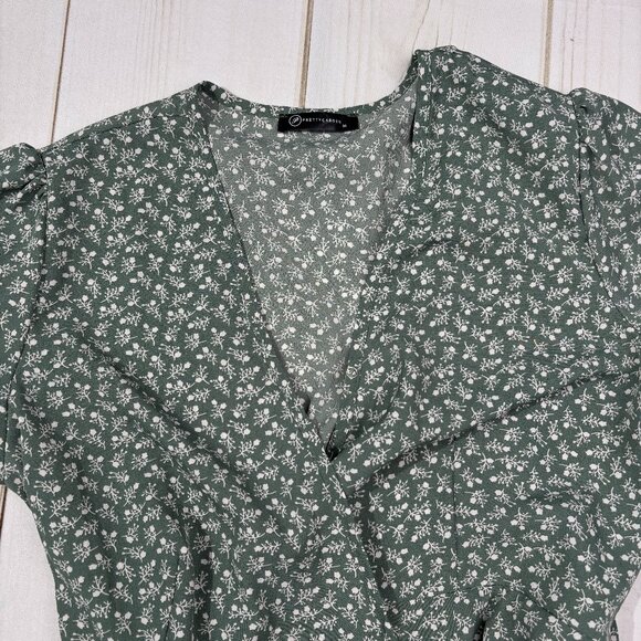 Pretty Garden Wrap Dress Size XL Ruffle Hem Green Daisy Floral Cottage Core - Picture 4 of 15